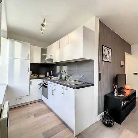 דירה Le Cocon De Duplex Cosy A Deux Pas Des Grotte הן - סור - לסה